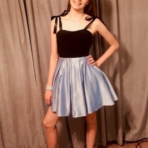 Juniors (added strap)Crisscross Short Formal Dress - Picture 1 of 6